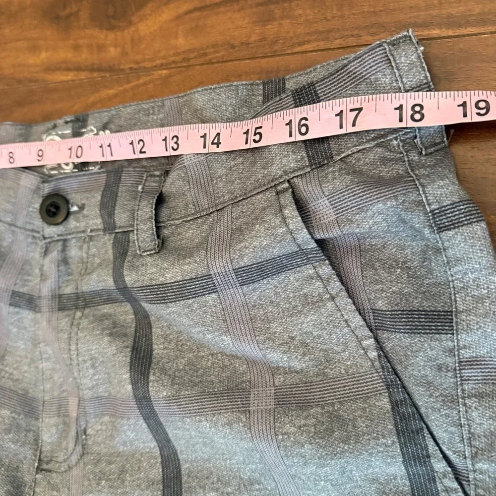 Retrofit plaid board